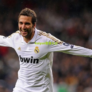 开云官网-鲁尼坦言德比前刻意屏蔽信息，专注备战胜过心理消耗