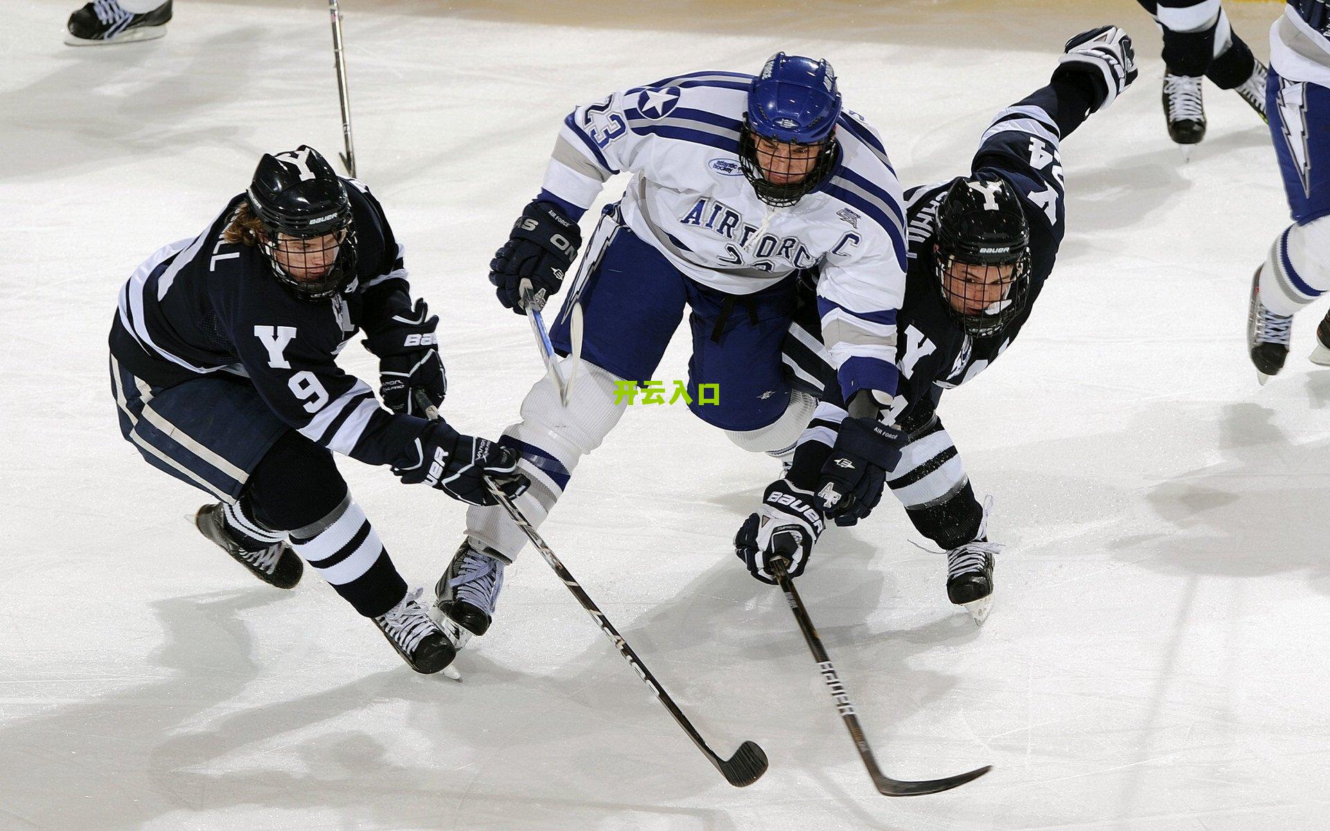 2025年非洲足球先生三强鼎立,阿什拉夫、萨拉赫、奥斯梅恩角逐最高荣誉