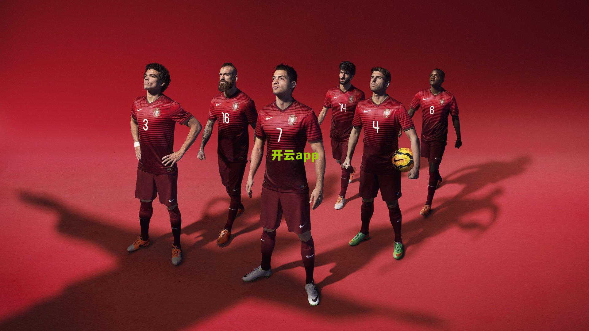 鲁尼痛批萨拉赫防守态度，边路被打爆不回防，利物浦巨星陷入迷失？