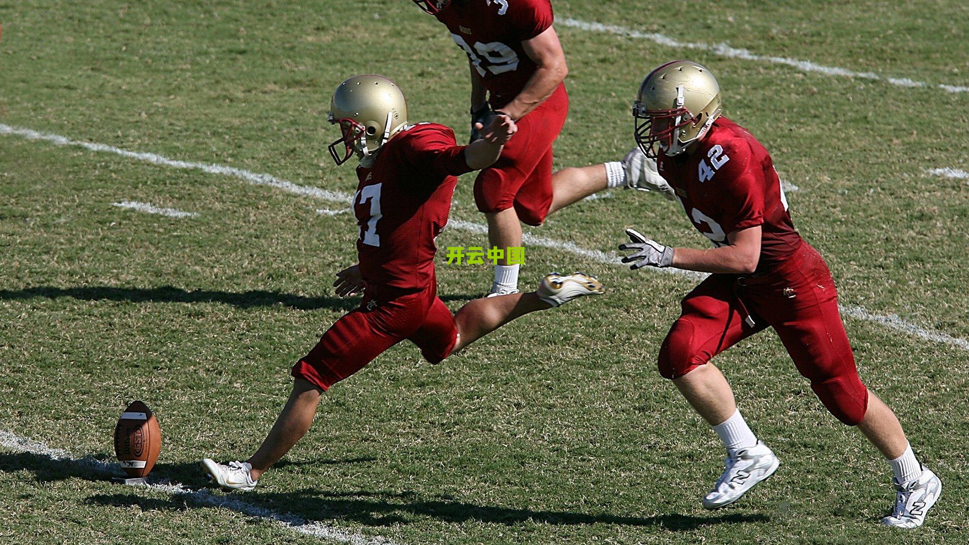 加斯利回应滑雪服争议，致敬偶像舒马赫，绝无冒犯之意